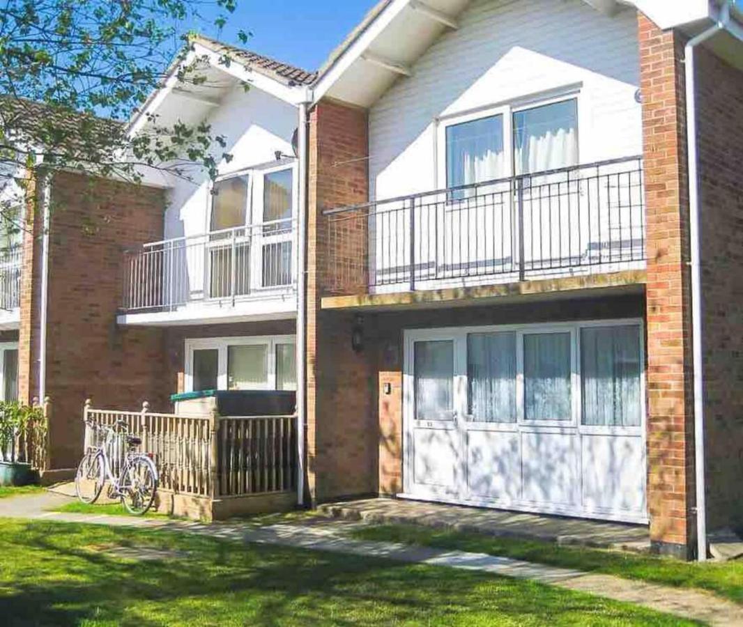 Villa Sea View 3-Bed Heated Pool Eat Bar Kids Park Lowestoft Exteriör bild
