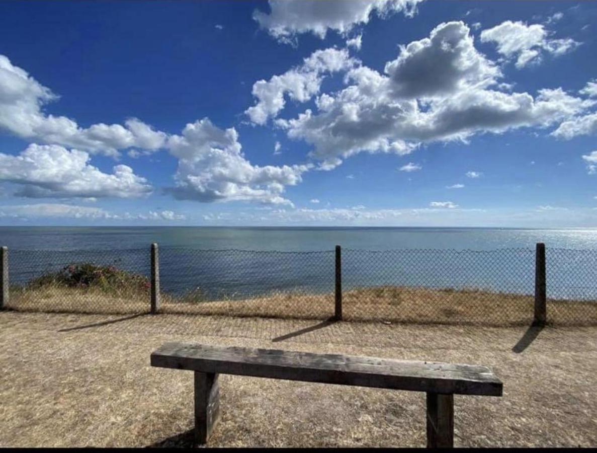 Villa Sea View 3-Bed Heated Pool Eat Bar Kids Park Lowestoft Exteriör bild