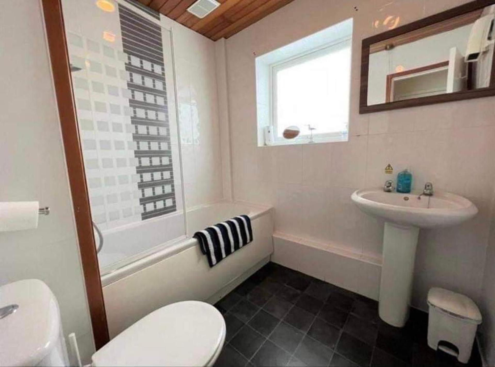 Villa Sea View 3-Bed Heated Pool Eat Bar Kids Park Lowestoft Exteriör bild