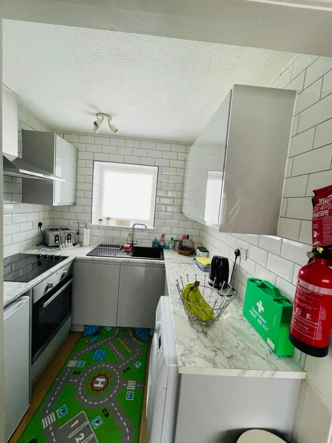 Villa Sea View 3-Bed Heated Pool Eat Bar Kids Park Lowestoft Exteriör bild